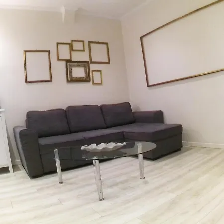 Apartment In The Heart Of *