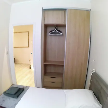 Apartment In The Heart Of *